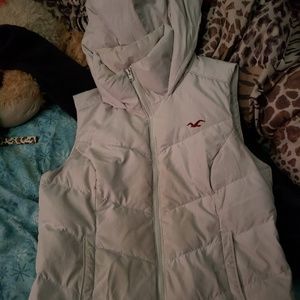 Hollister vest
